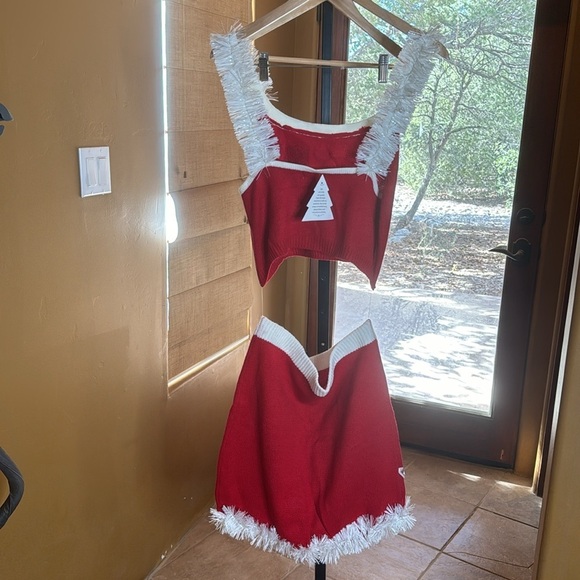 NWT Love On A Hanger Knit Christmas Top & Skirt Set, 2-Piece Sizes: Variety - Picture 12 of 13